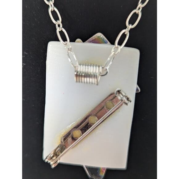 White fused + iridescent glass aurora Pin/Pendant SP 20" chain 11/4" x 1 3/4" - Picture 9 of 10